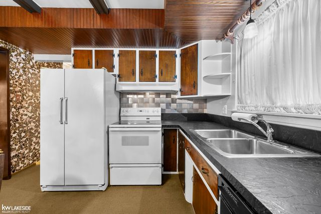 24312 Ursuline Street, Saint Clair Shores, MI 48080