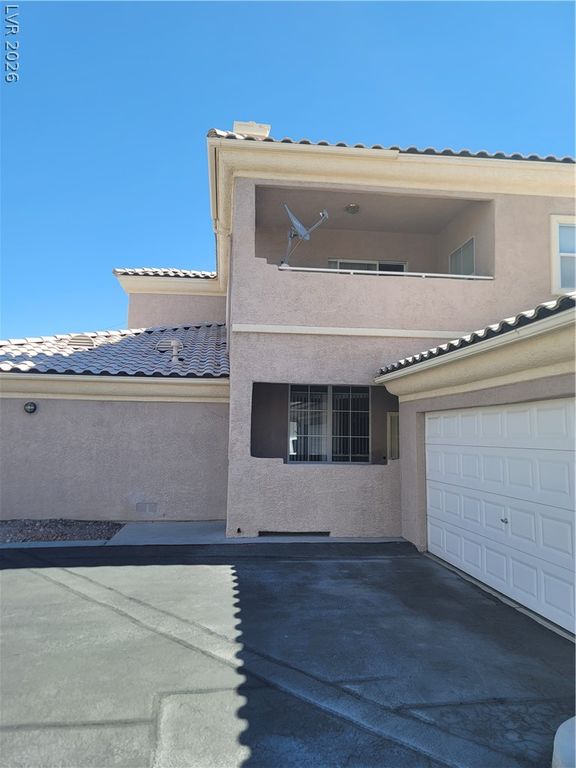 6701 Cobre Azul Avenue 102, Las Vegas, NV 89108