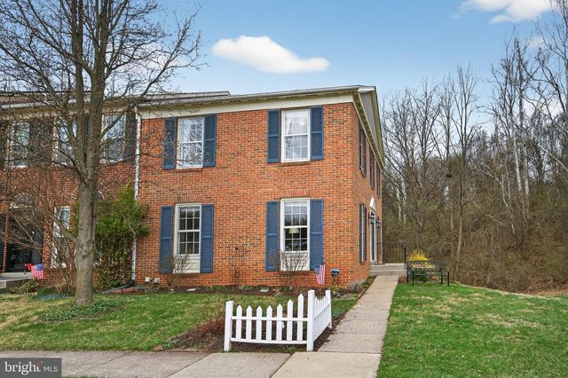 3912 KERNSTOWN CT, Fairfax, VA 22033