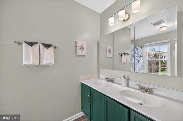 3912 KERNSTOWN CT, Fairfax, VA 22033