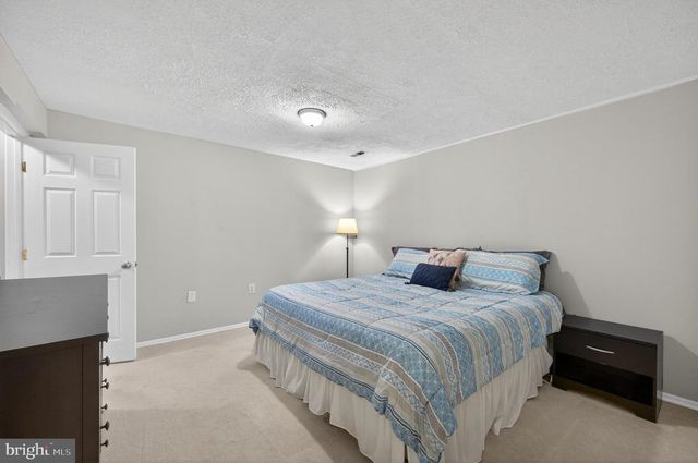 3912 KERNSTOWN CT, Fairfax, VA 22033