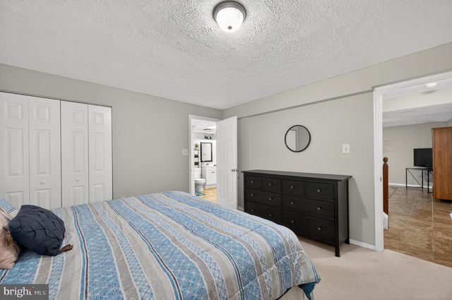 3912 KERNSTOWN CT, Fairfax, VA 22033