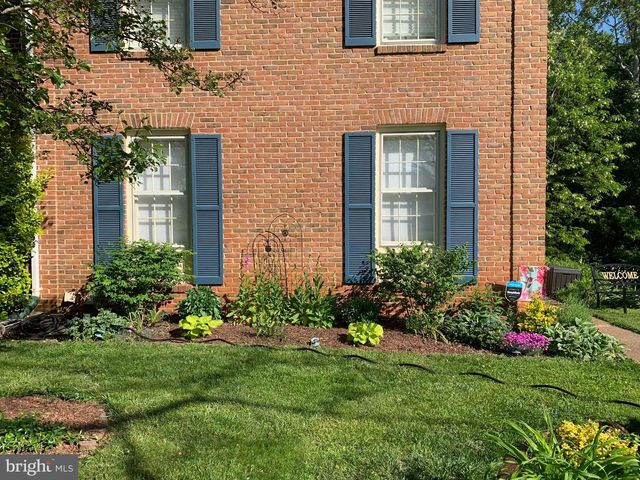 3912 KERNSTOWN CT, Fairfax, VA 22033