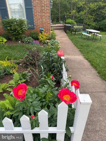 3912 KERNSTOWN CT, Fairfax, VA 22033