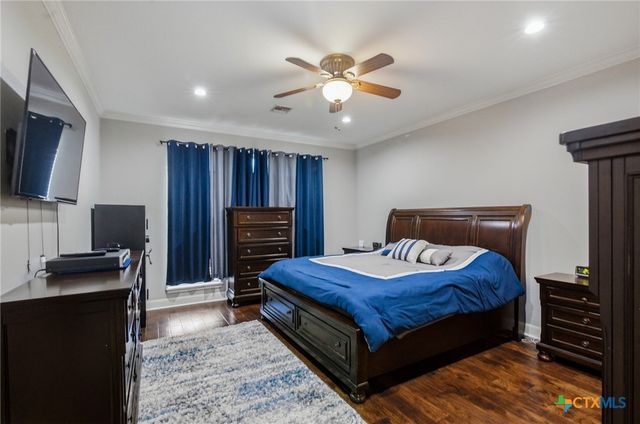 14 Park Lane, Victoria, TX 77904