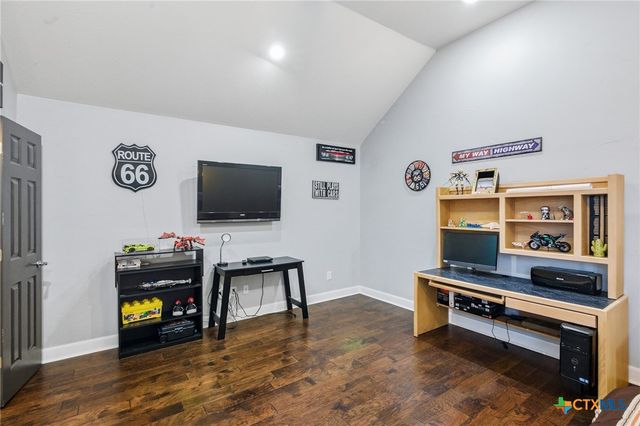 14 Park Lane, Victoria, TX 77904