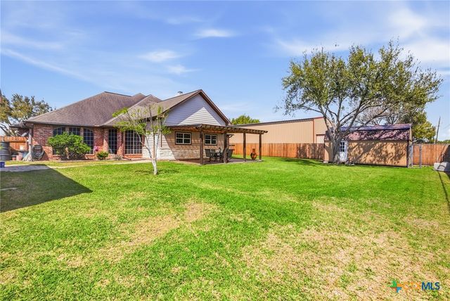 14 Park Lane, Victoria, TX 77904