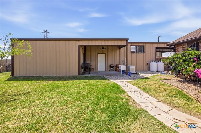 14 Park Lane, Victoria, TX 77904