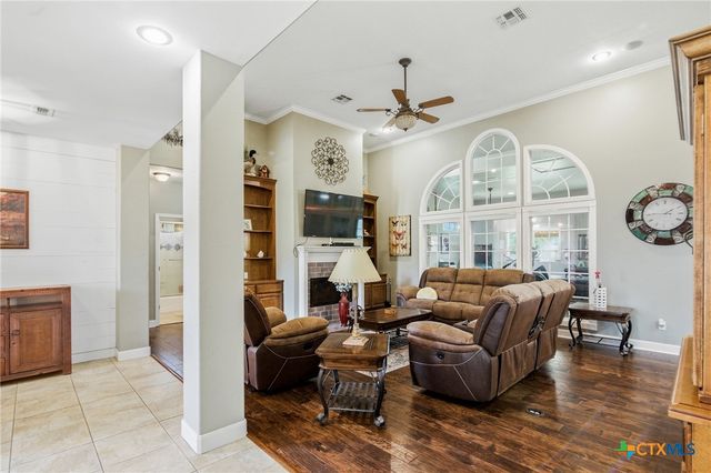 14 Park Lane, Victoria, TX 77904