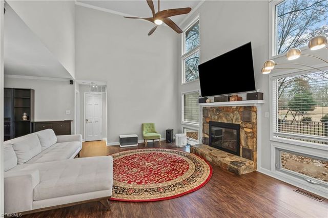 223 Ivy Circle, Advance, NC 27006