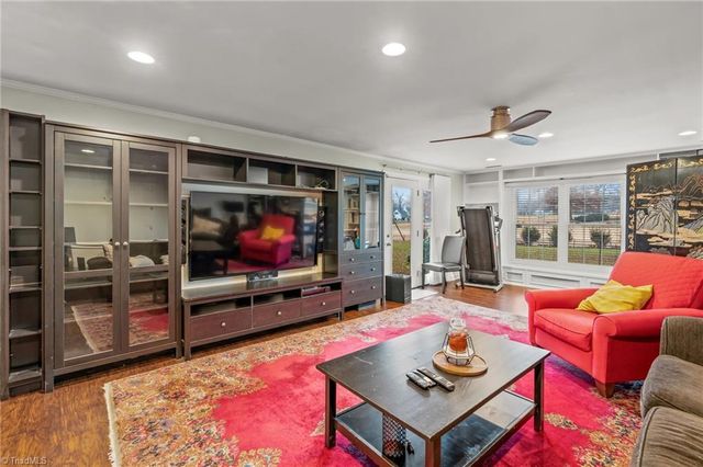 223 Ivy Circle, Advance, NC 27006