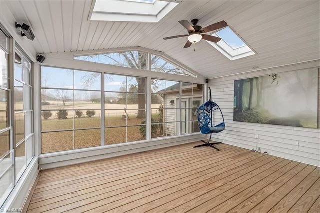 223 Ivy Circle, Advance, NC 27006