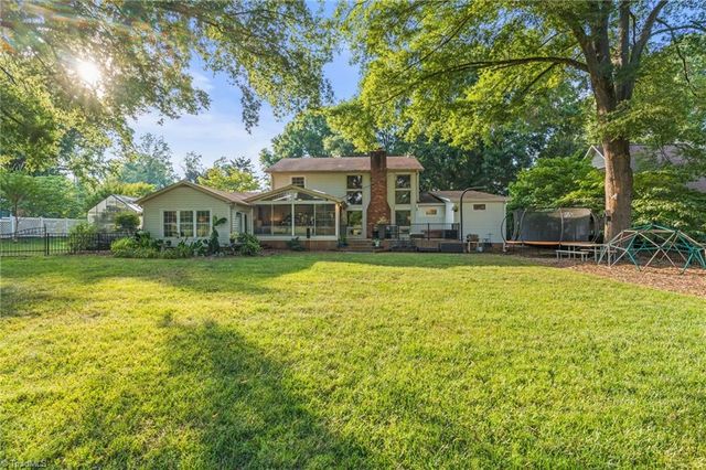 223 Ivy Circle, Advance, NC 27006