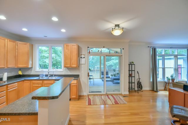 612 Highland Trail, Chapel Hill, NC 27516