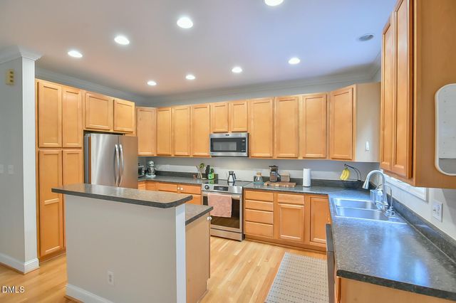 612 Highland Trail, Chapel Hill, NC 27516