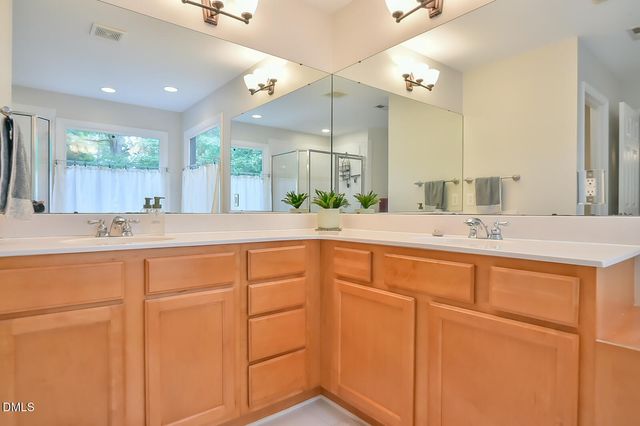 612 Highland Trail, Chapel Hill, NC 27516