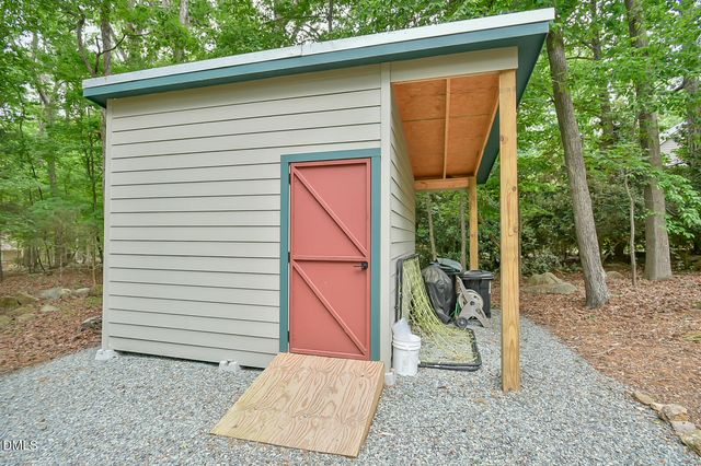 612 Highland Trail, Chapel Hill, NC 27516