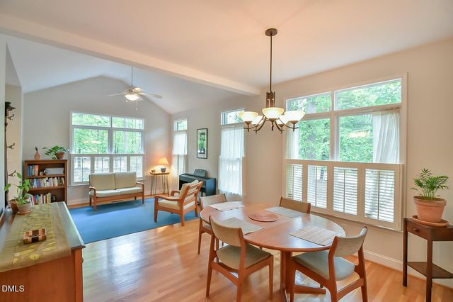 612 Highland Trail, Chapel Hill, NC 27516