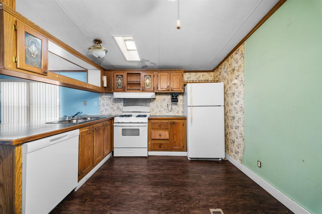 36 Melrose Drive, Rochester, NH 03867