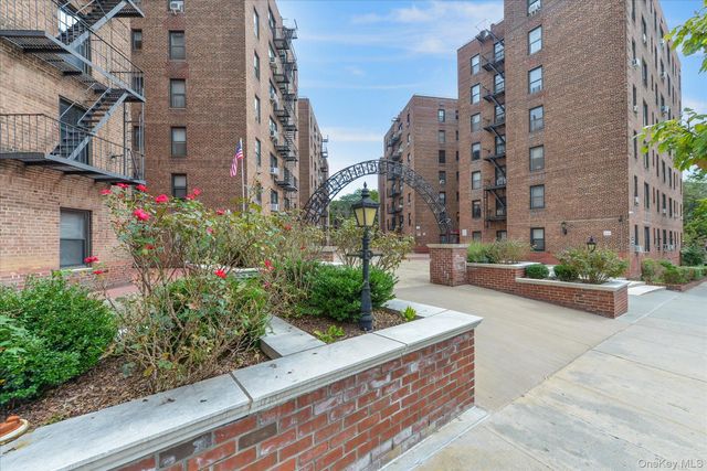 83-75 Woodhaven Boulevard C1, Woodhaven, NY 11421