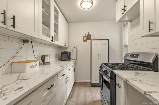 83-75 Woodhaven Boulevard C1, Woodhaven, NY 11421