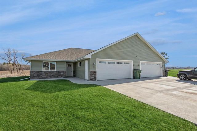 559 SUMMER DRIVE, Brillion, WI 54110