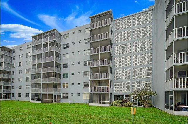 5500 NW 2nd Avenue 120, Boca Raton, FL 33487