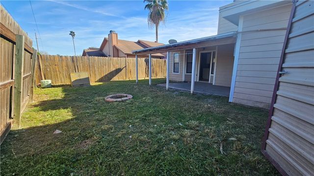 2534 Cresterrace Dr, Corpus Christi, TX 78415