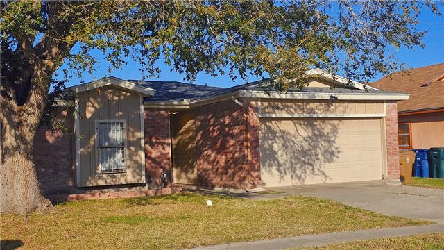 2534 Cresterrace Dr, Corpus Christi, TX 78415