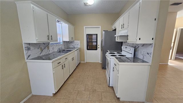 2534 Cresterrace Dr, Corpus Christi, TX 78415