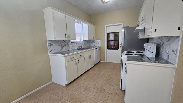 2534 Cresterrace Dr, Corpus Christi, TX 78415