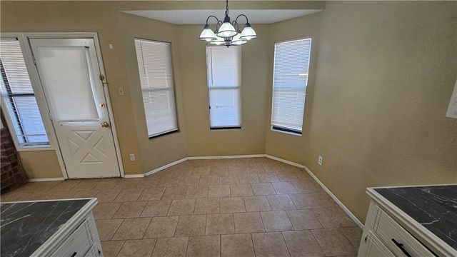 2534 Cresterrace Dr, Corpus Christi, TX 78415