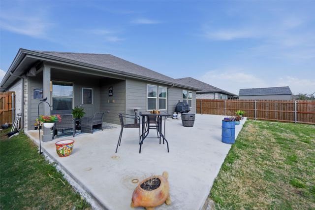 316 Sculptors Crossing, Springtown, TX 76082