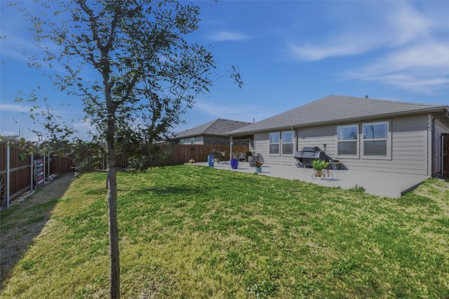 316 Sculptors Crossing, Springtown, TX 76082