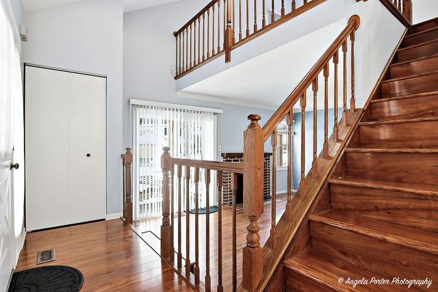 303 College Crossing, Rolling Meadows, IL 60008