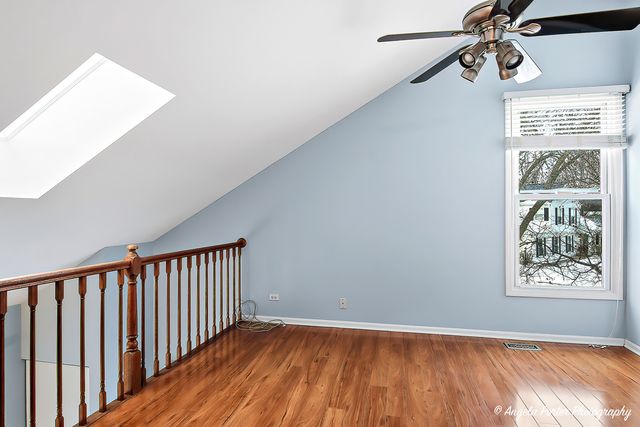 303 College Crossing, Rolling Meadows, IL 60008