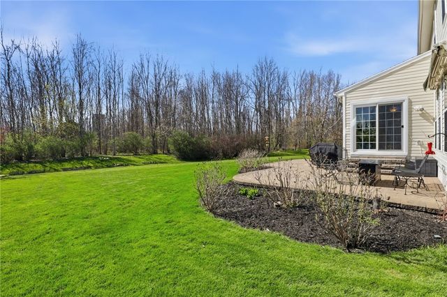 7609 Whispers Lane, Ontario, NY 14519