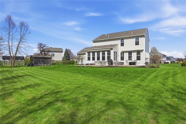 7609 Whispers Lane, Ontario, NY 14519