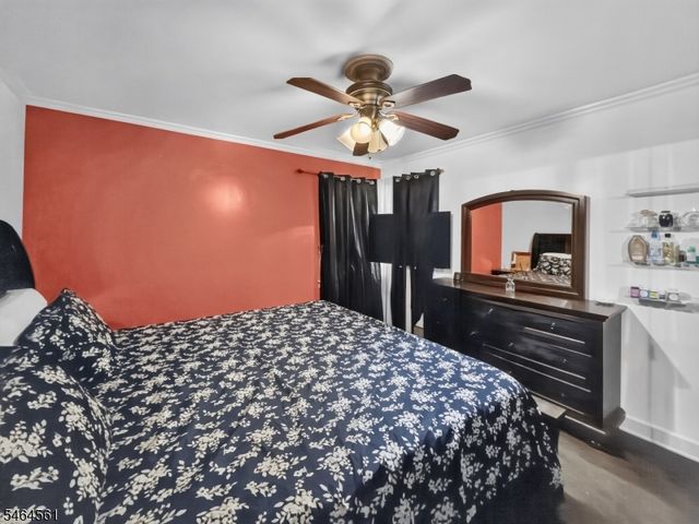 615 Lindegar St, Linden City, NJ 07036