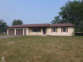 142 Stanley Drive, Caledonia Twp, MI 48817