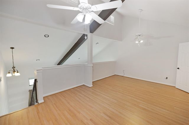 100 April Point Drive S, Conroe, TX 77356