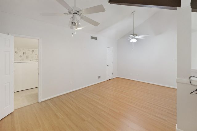 100 April Point Drive S, Conroe, TX 77356