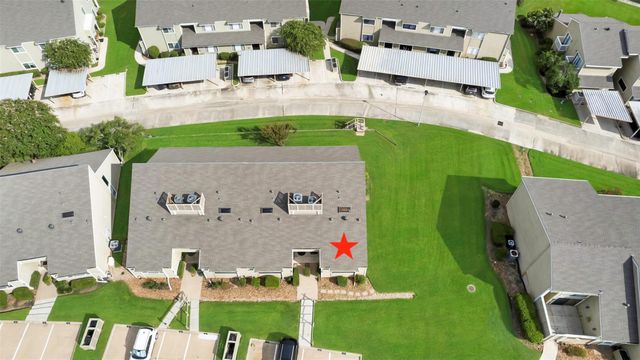 100 April Point Drive S, Conroe, TX 77356