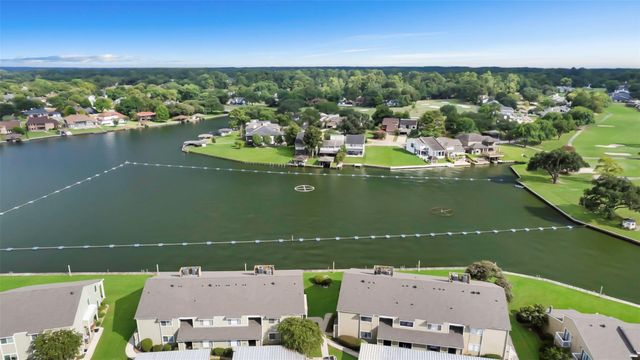 100 April Point Drive S, Conroe, TX 77356