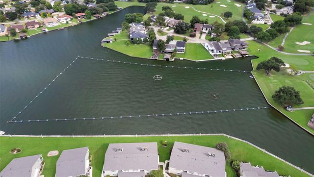 100 April Point Drive S, Conroe, TX 77356