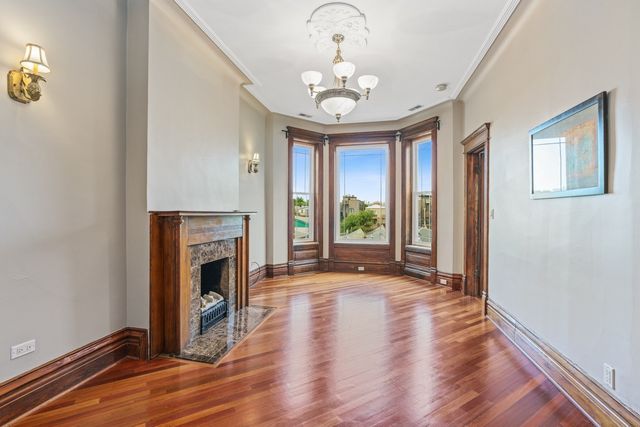 3317 N Sheffield Avenue 3, Chicago, IL 60657