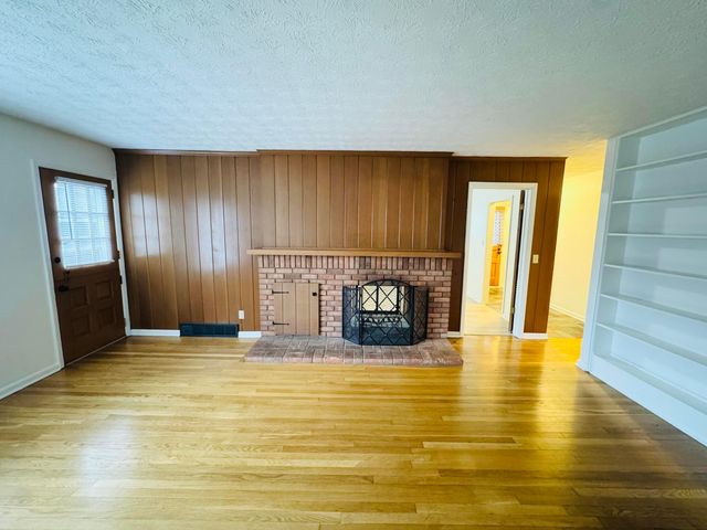 1016 Lambeth Drive, Columbus, OH 43220