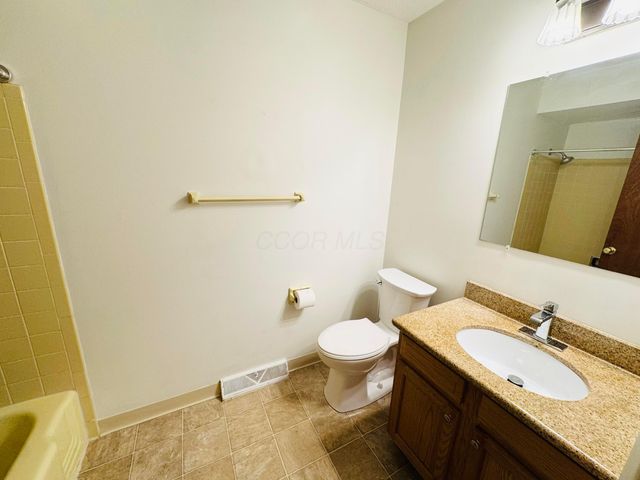 1016 Lambeth Drive, Columbus, OH 43220