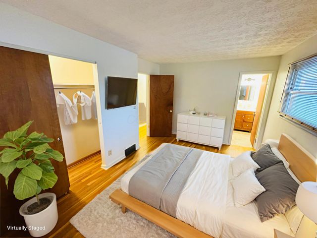 1016 Lambeth Drive, Columbus, OH 43220