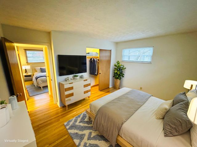 1016 Lambeth Drive, Columbus, OH 43220